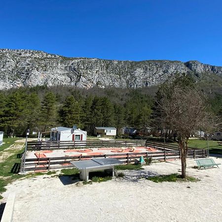 Mobilhome Comfort A La Montagne Saint-Auban  Exterior foto