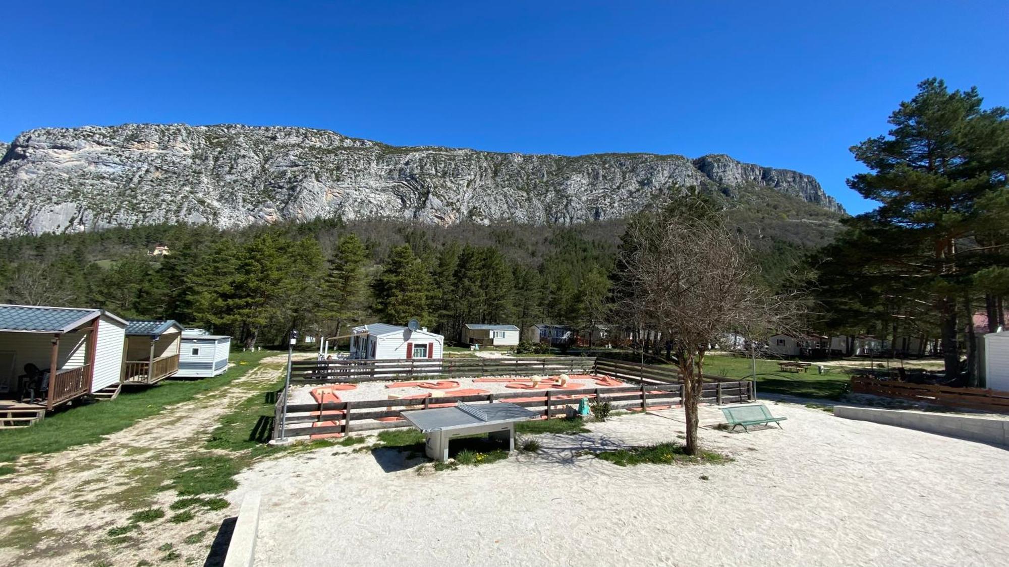 Mobilhome Comfort A La Montagne Saint-Auban  Exterior foto